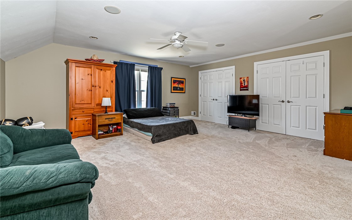 3124 Canterbury Dr