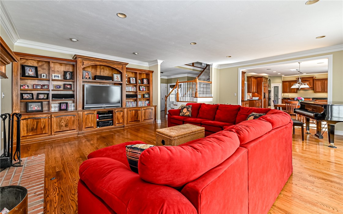 3124 Canterbury Dr