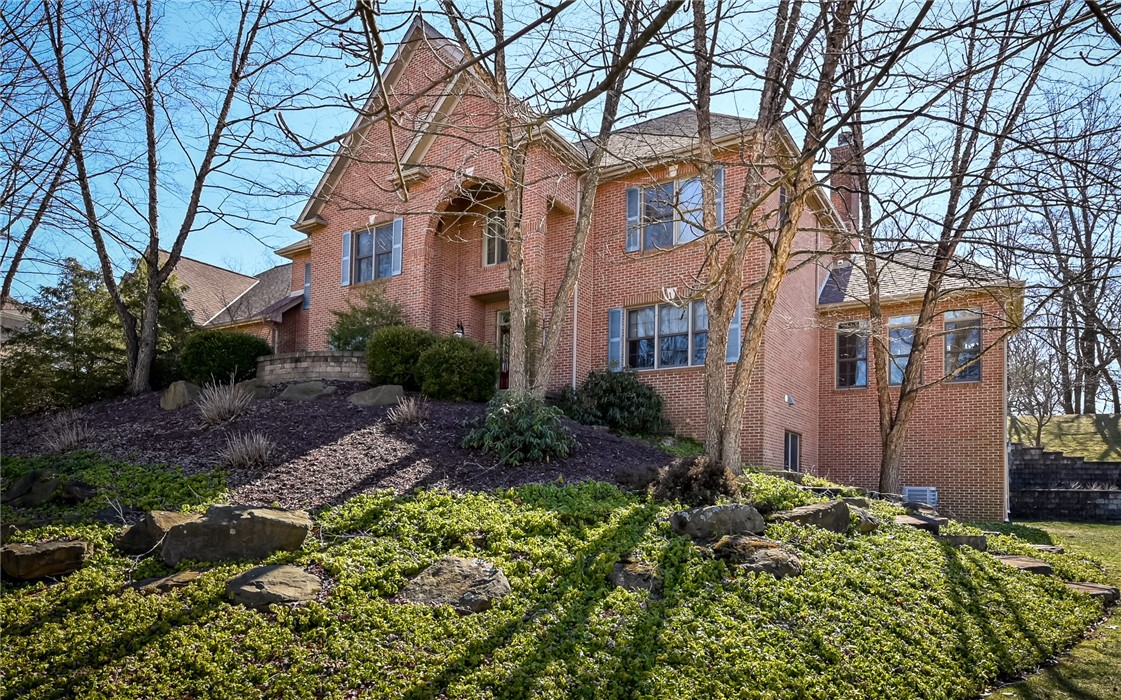 3124 Canterbury Dr