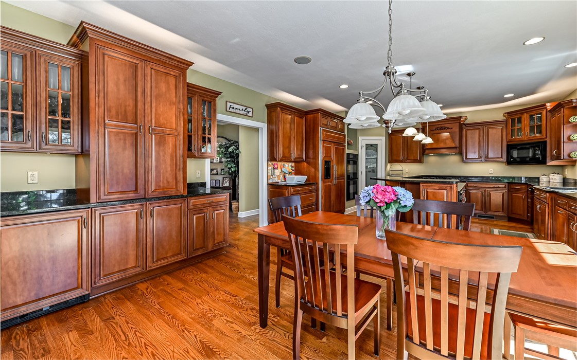 3124 Canterbury Dr