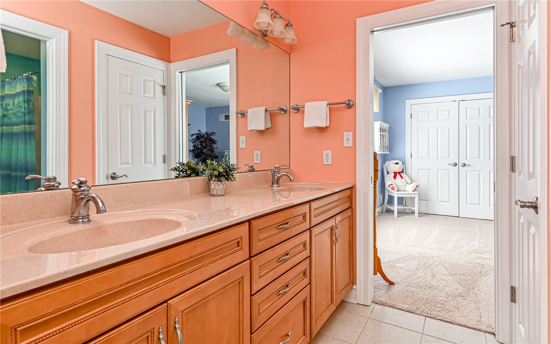 3124 Canterbury Dr