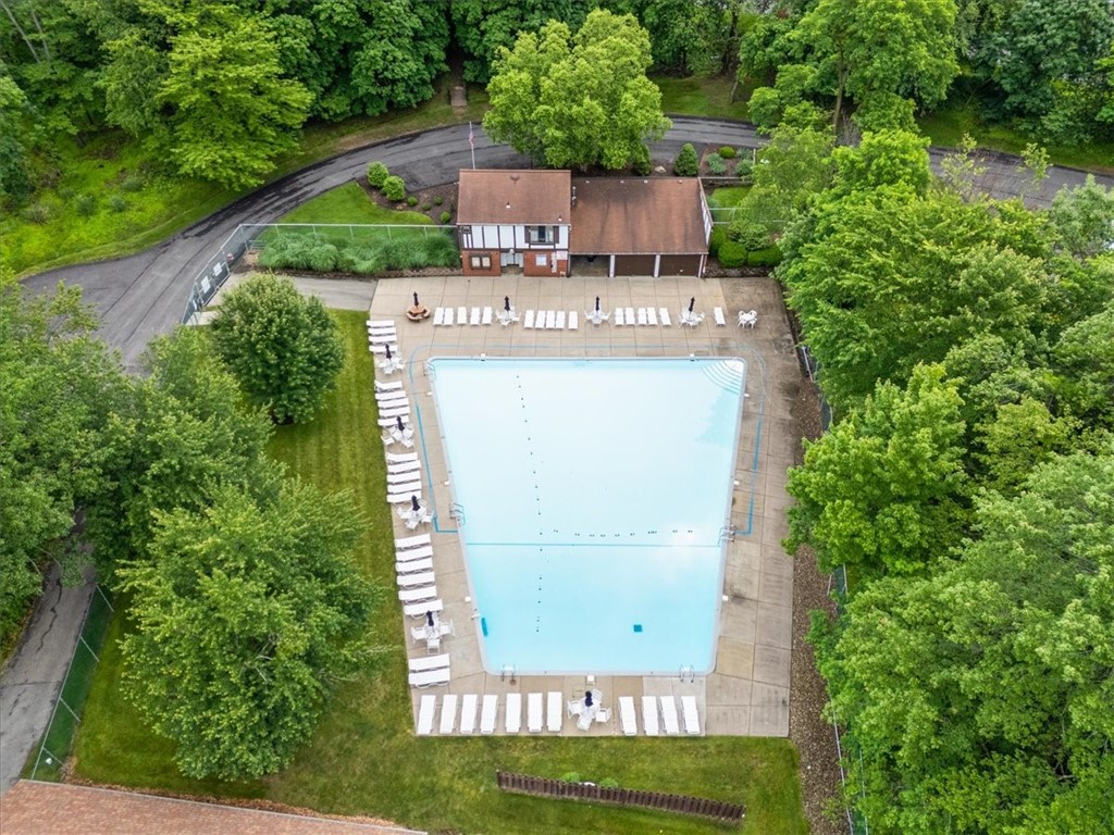212 Timber Ln