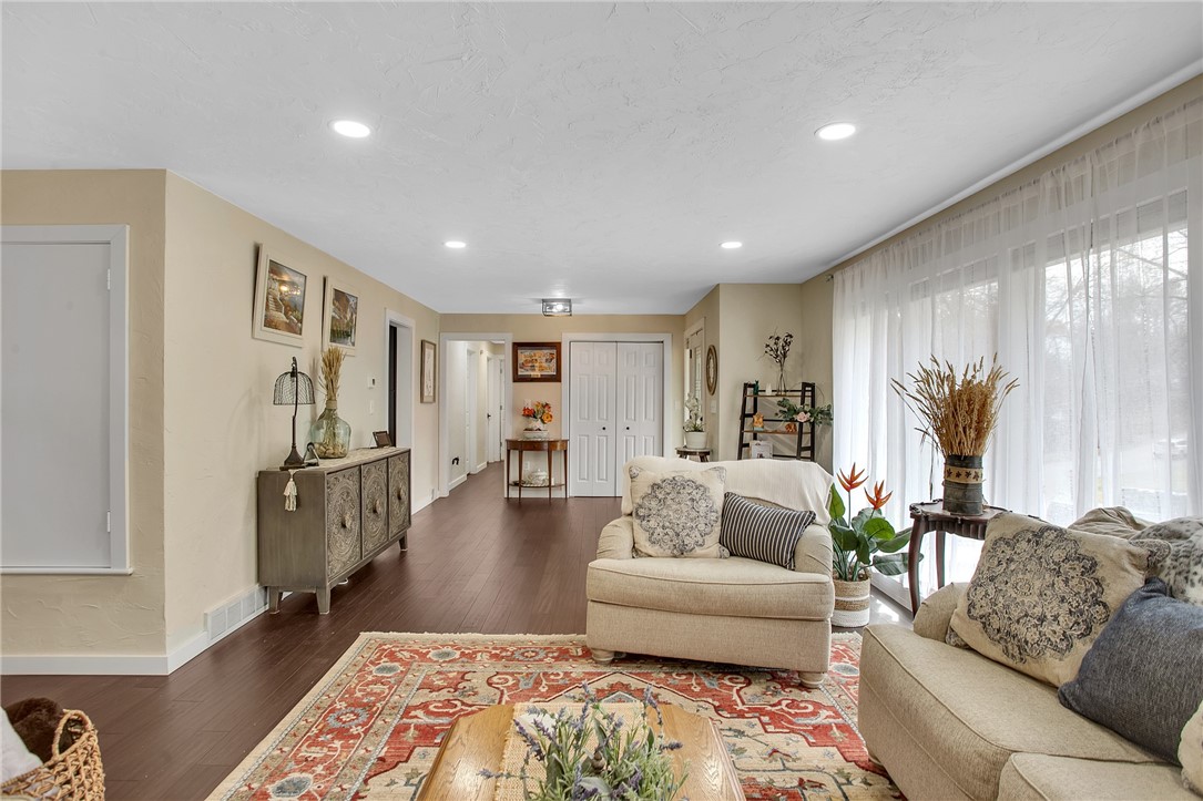 91 Bowstone Rd