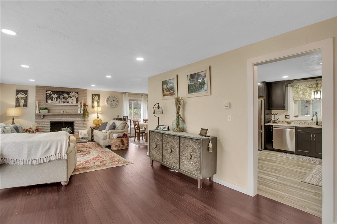 91 Bowstone Rd
