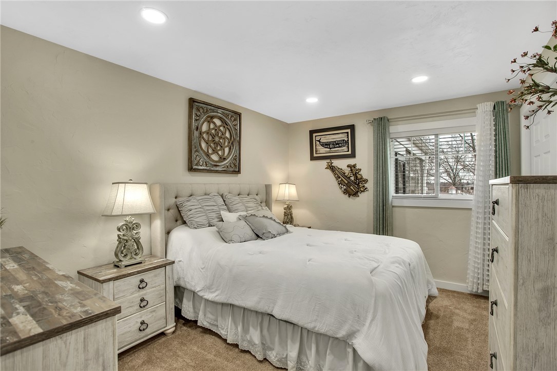 91 Bowstone Rd