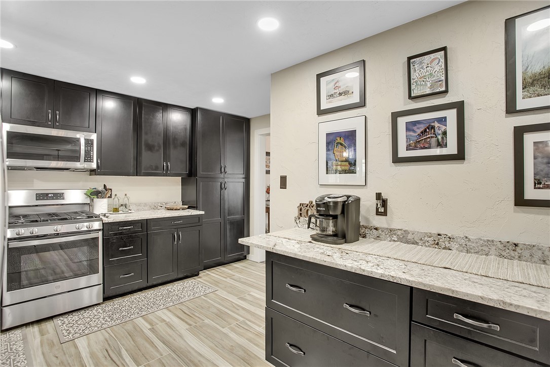 91 Bowstone Rd
