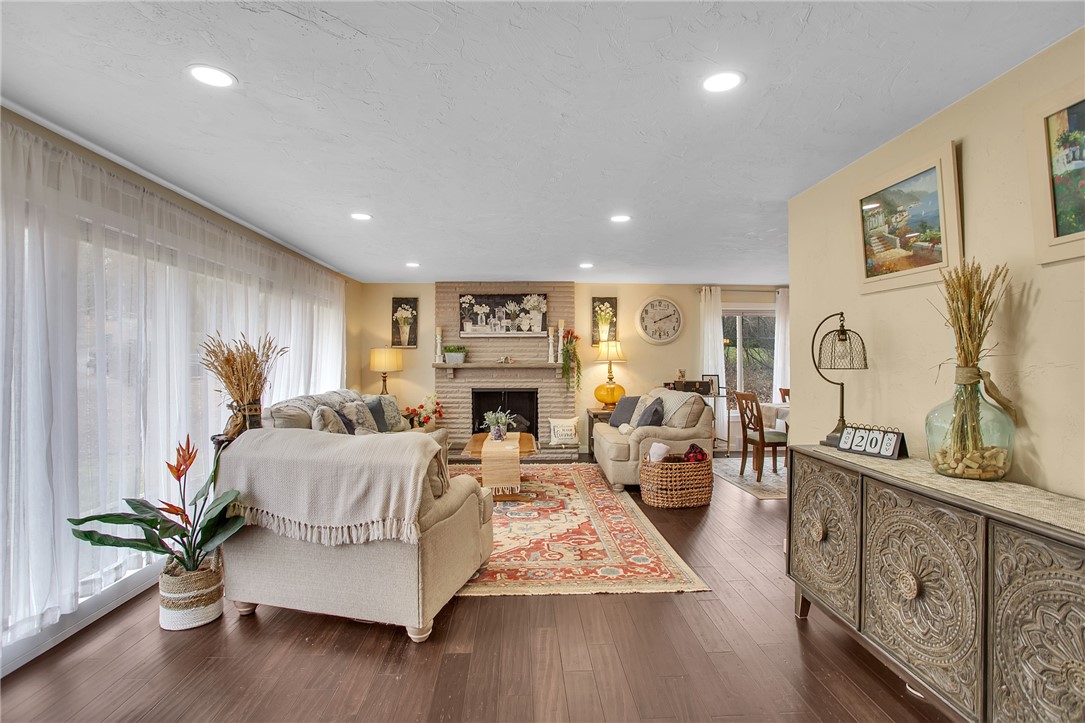 91 Bowstone Rd