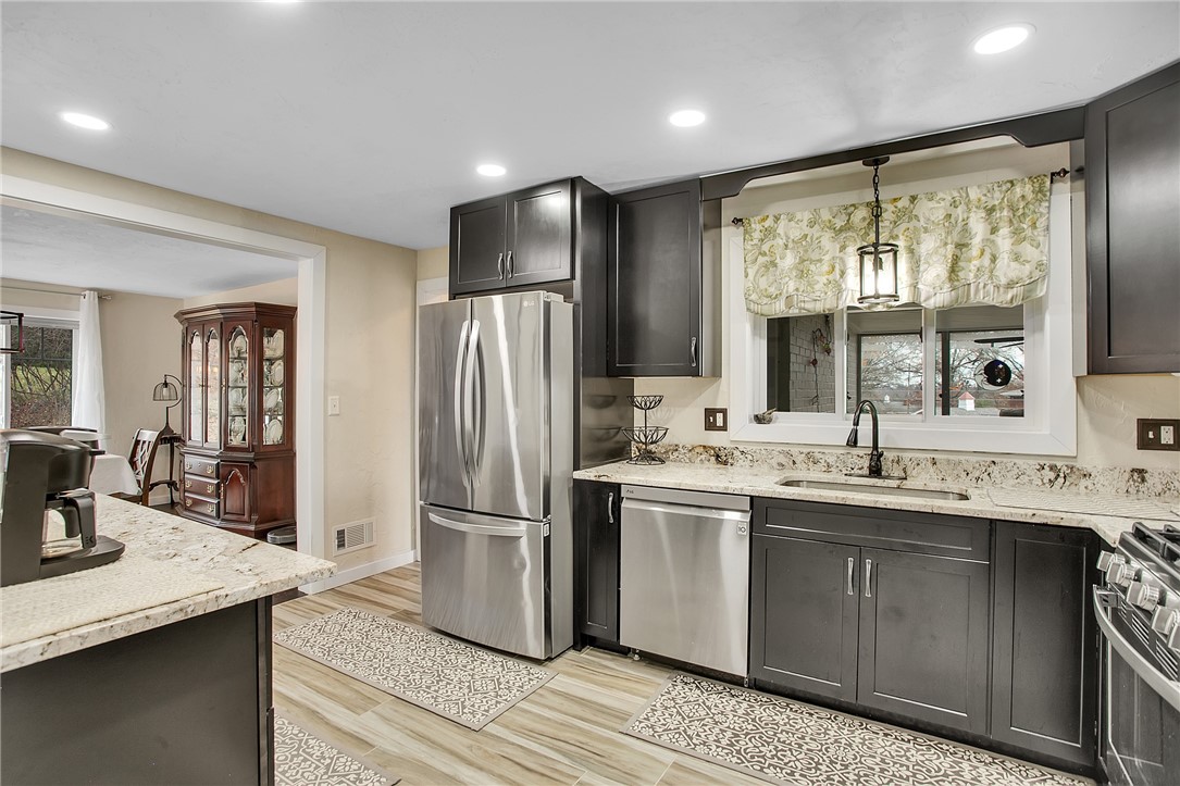 91 Bowstone Rd
