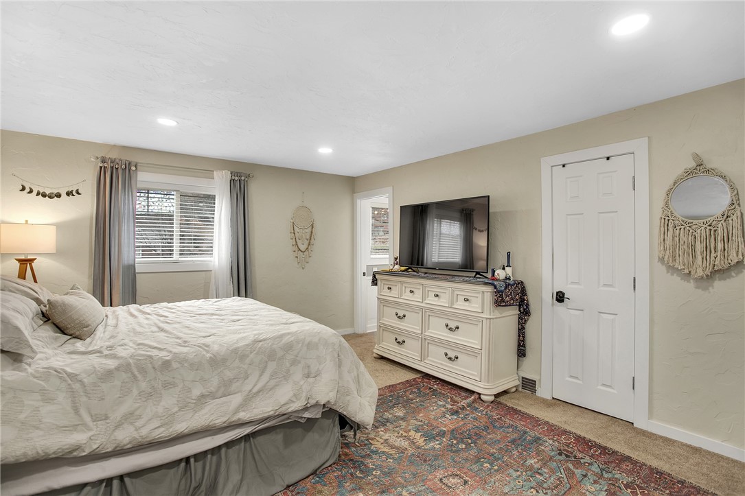 91 Bowstone Rd