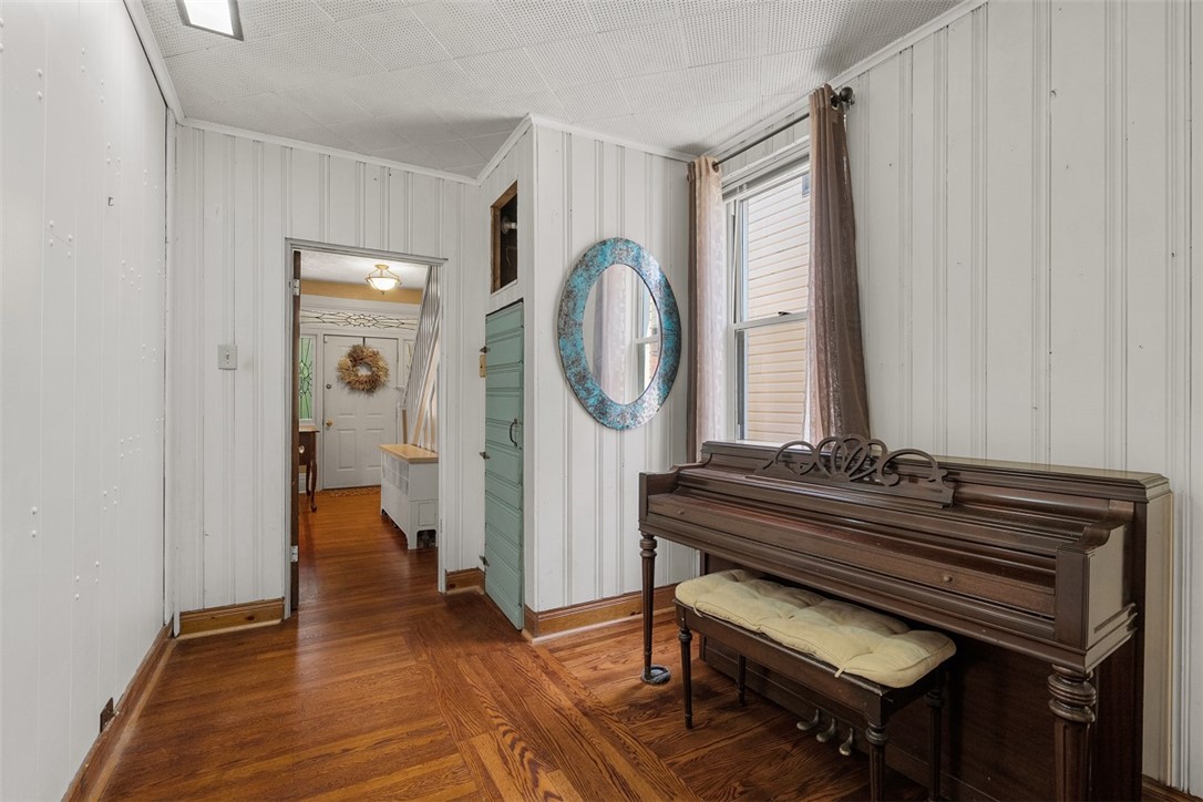 310 Columbia Ave