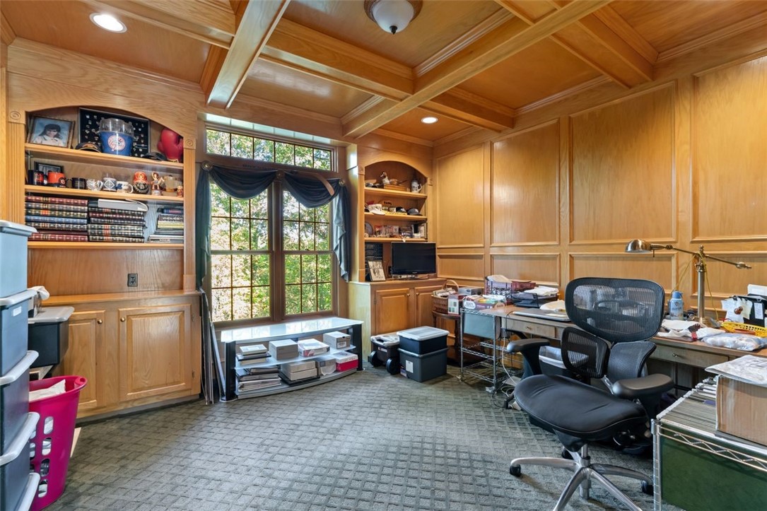 115 Lyndhurst Cir