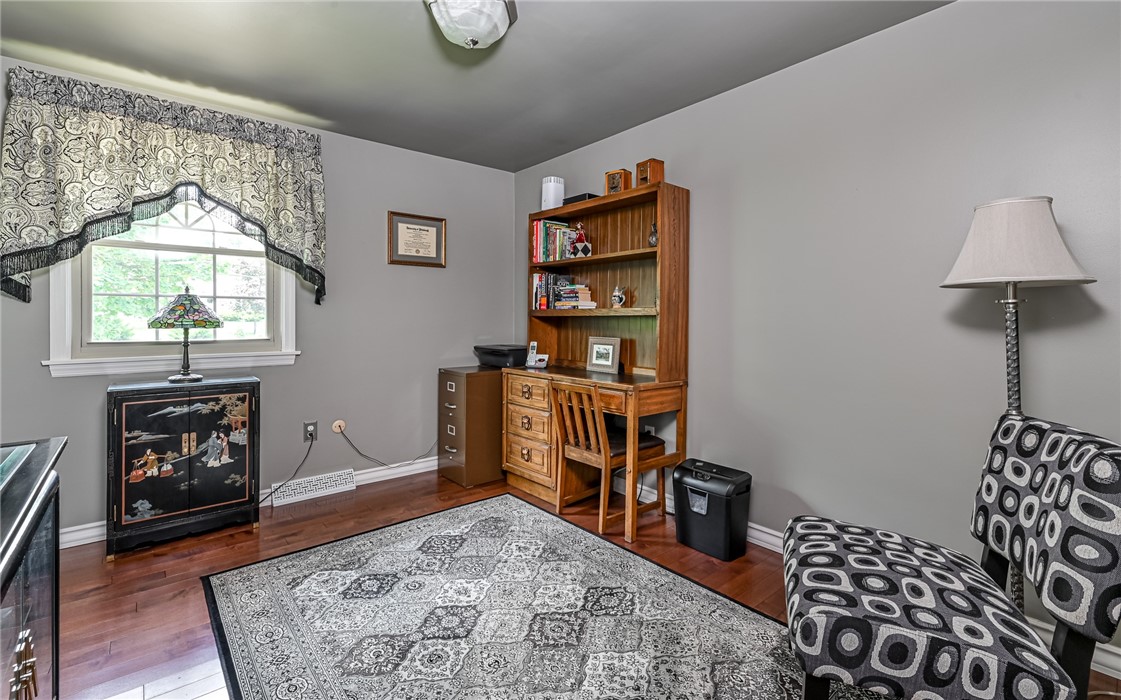 2276 Rochester Rd