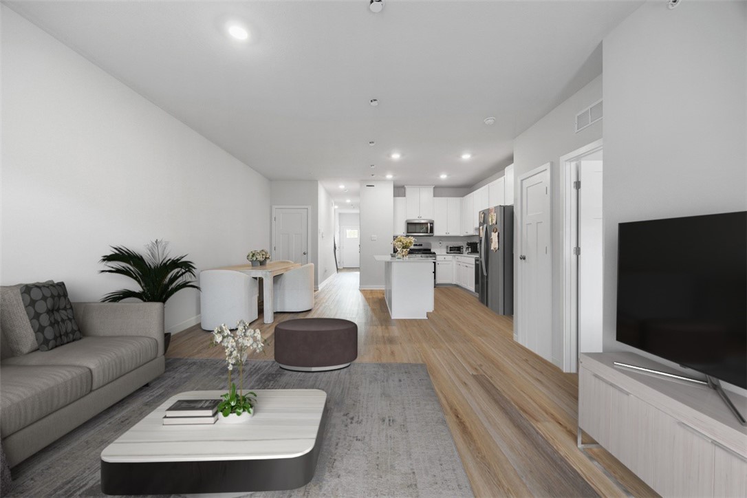 106 Delmonica