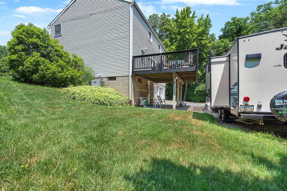 249 Duquesne Blvd
