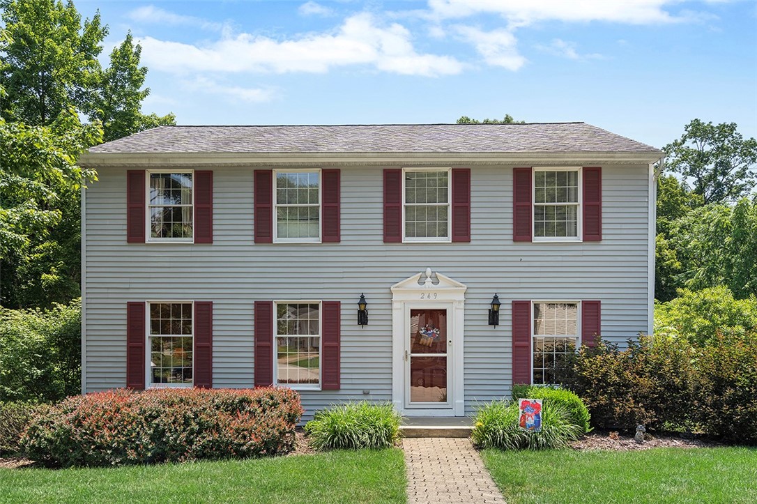 249 Duquesne Blvd