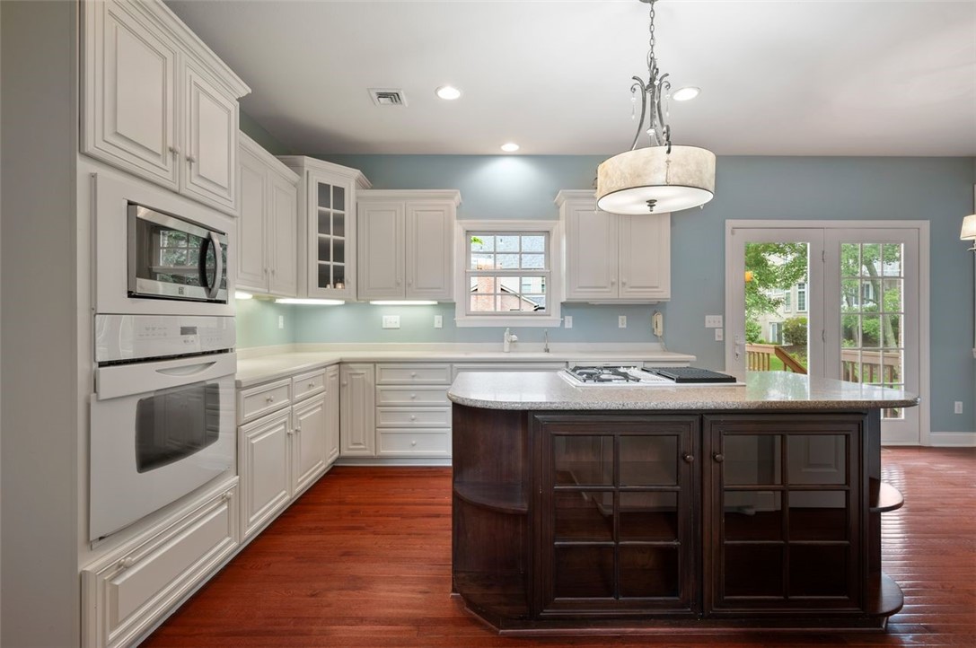 801 Huron Ct