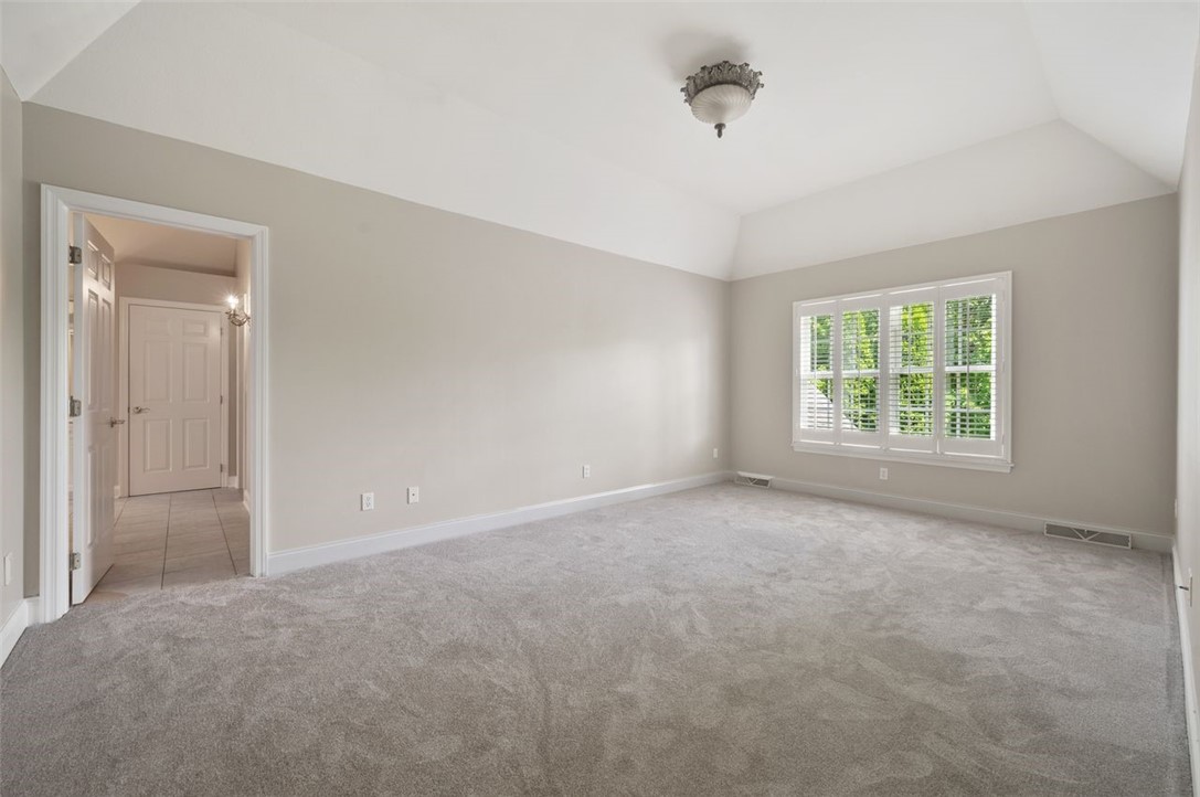 801 Huron Ct