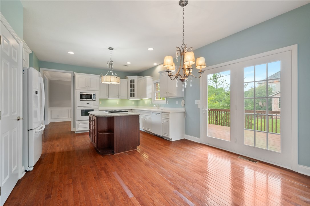 801 Huron Ct