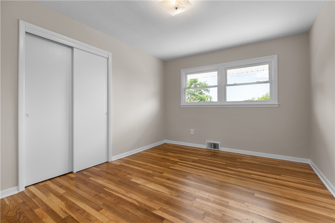 108 Dave St