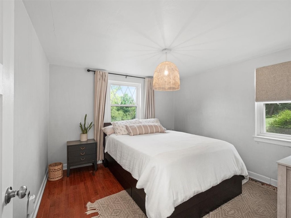 141 Manor Rd