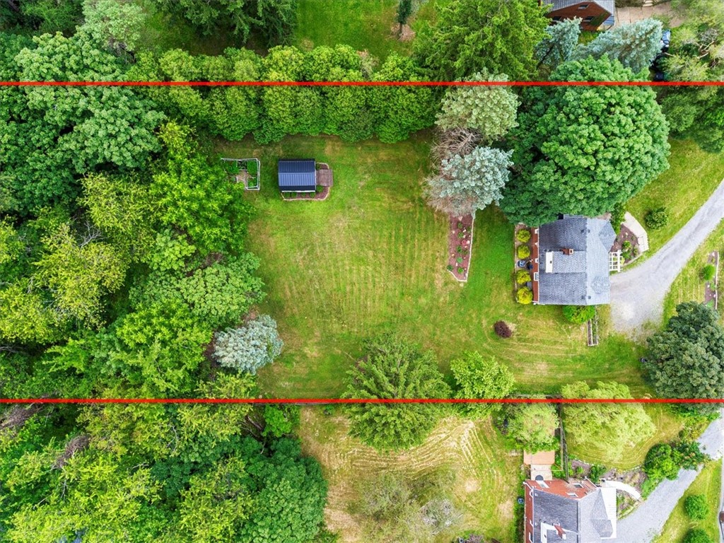 141 Manor Rd