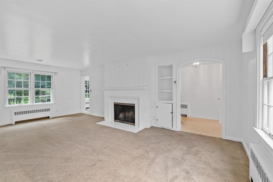 200 Crestmont Rd