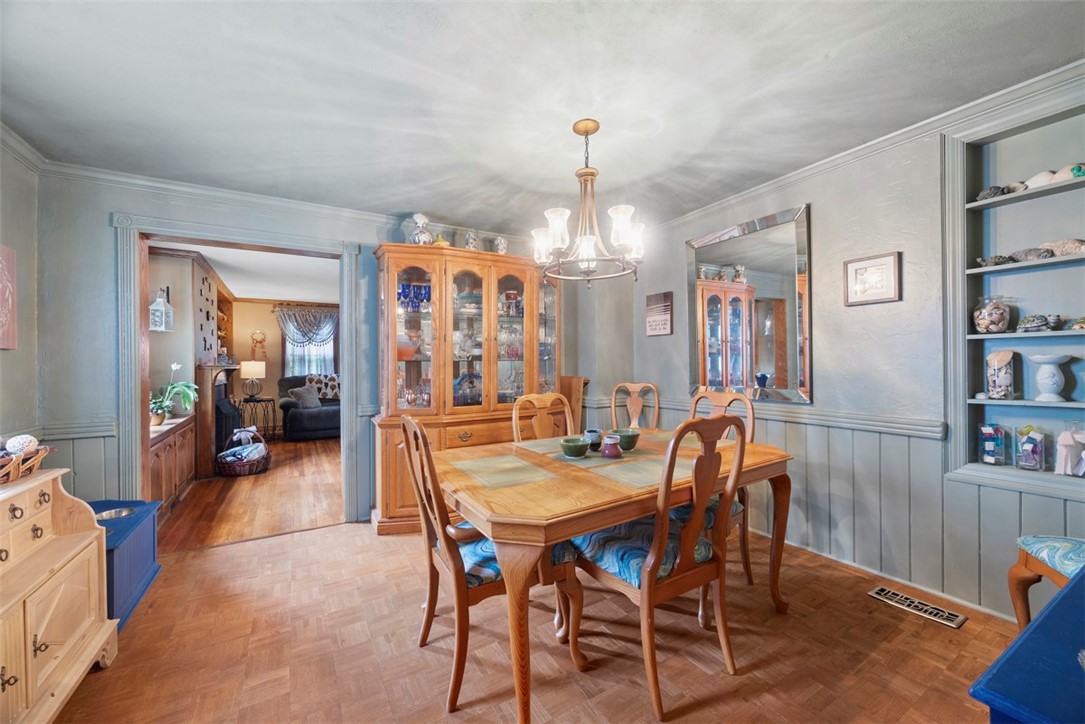 111 Hillcrest Dr