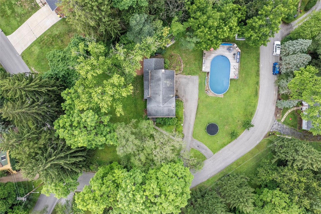 111 Hillcrest Dr