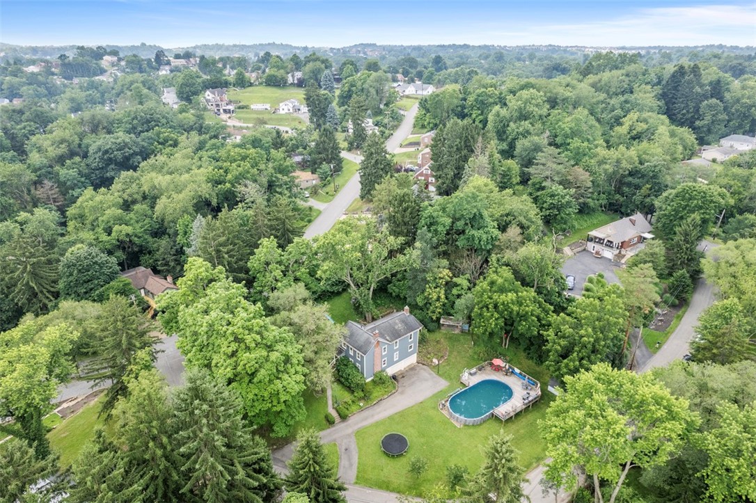 111 Hillcrest Dr