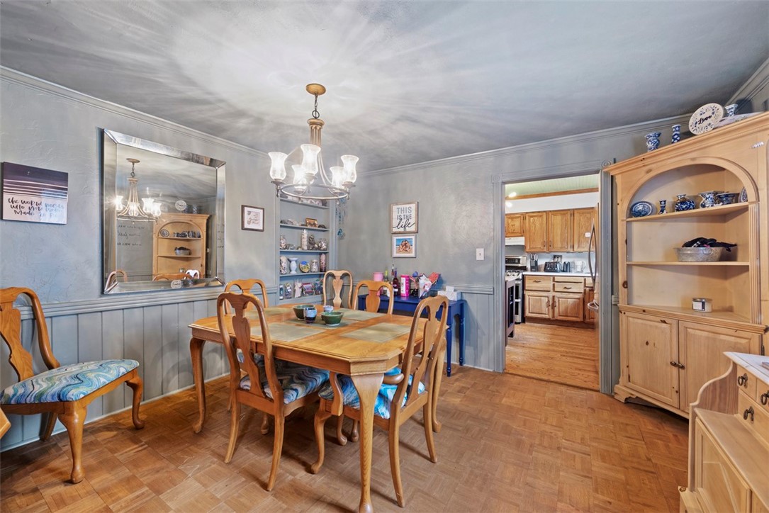 111 Hillcrest Dr