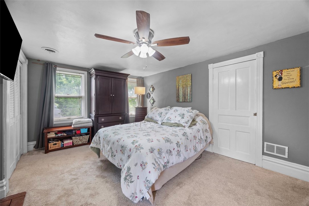 111 Hillcrest Dr