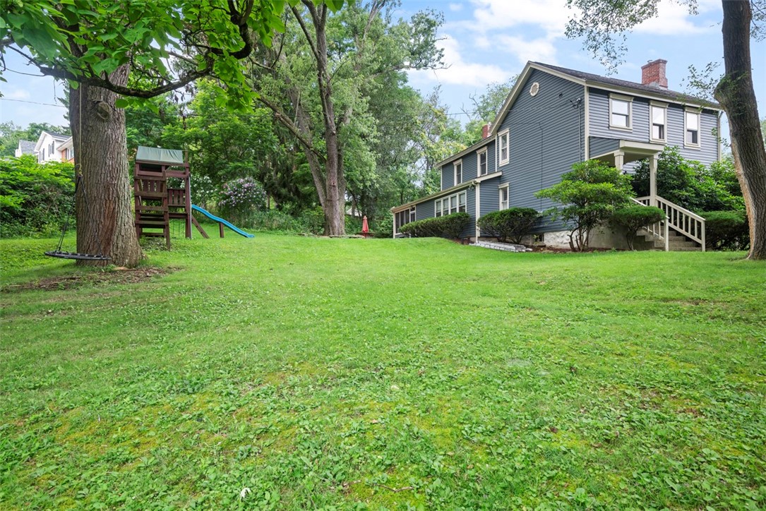 111 Hillcrest Dr