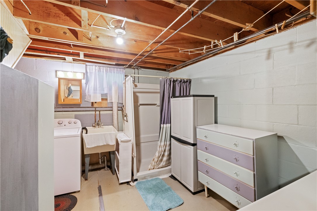 402 Sandy Hill Rd