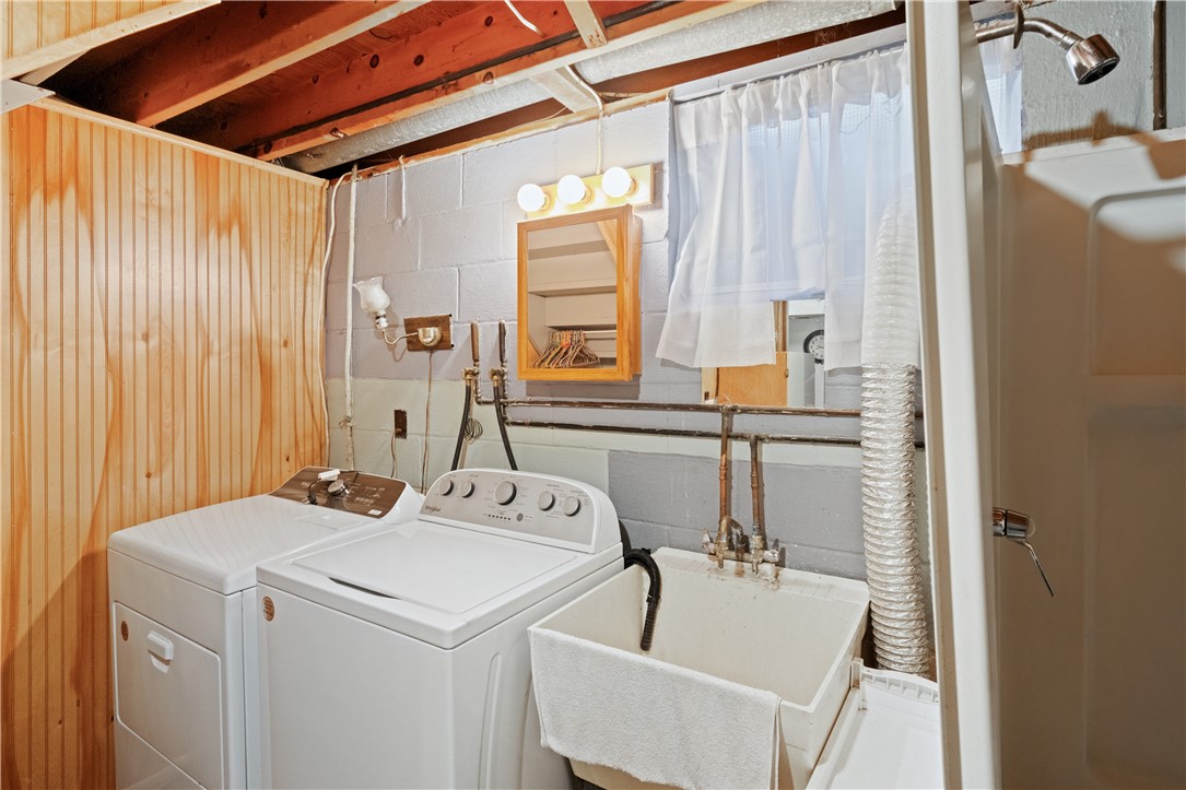 402 Sandy Hill Rd