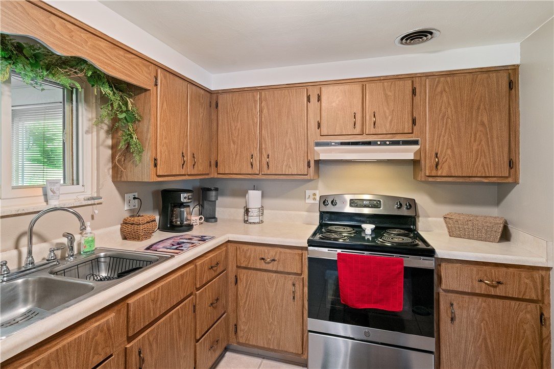 402 Sandy Hill Rd