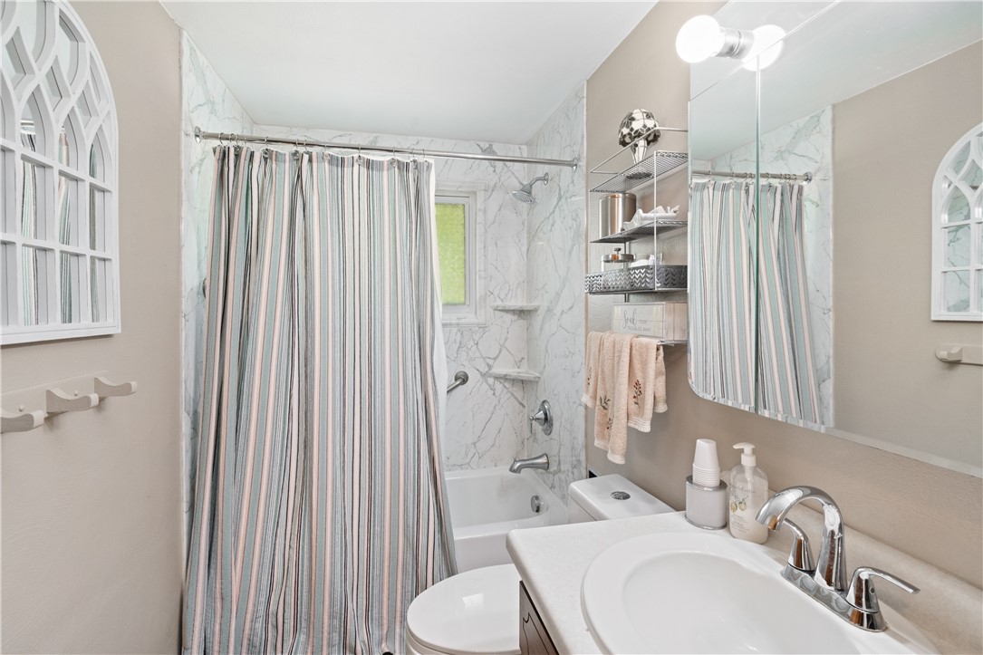 402 Sandy Hill Rd