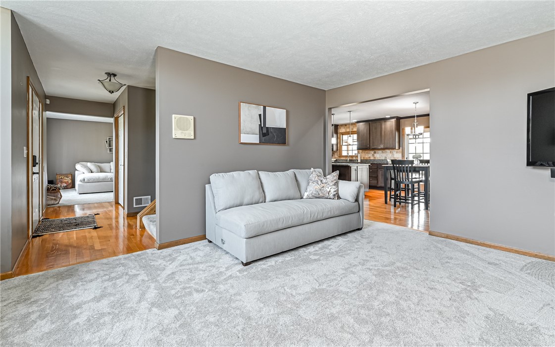 116 Weybridge Rd