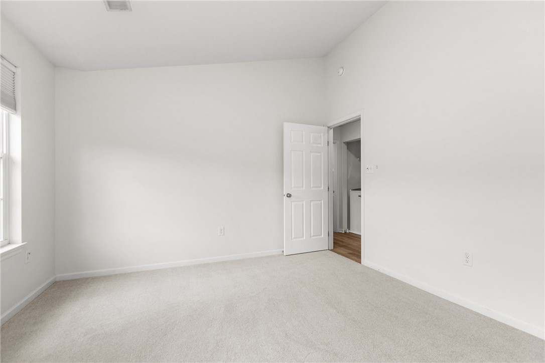 106 Broadstone Dr