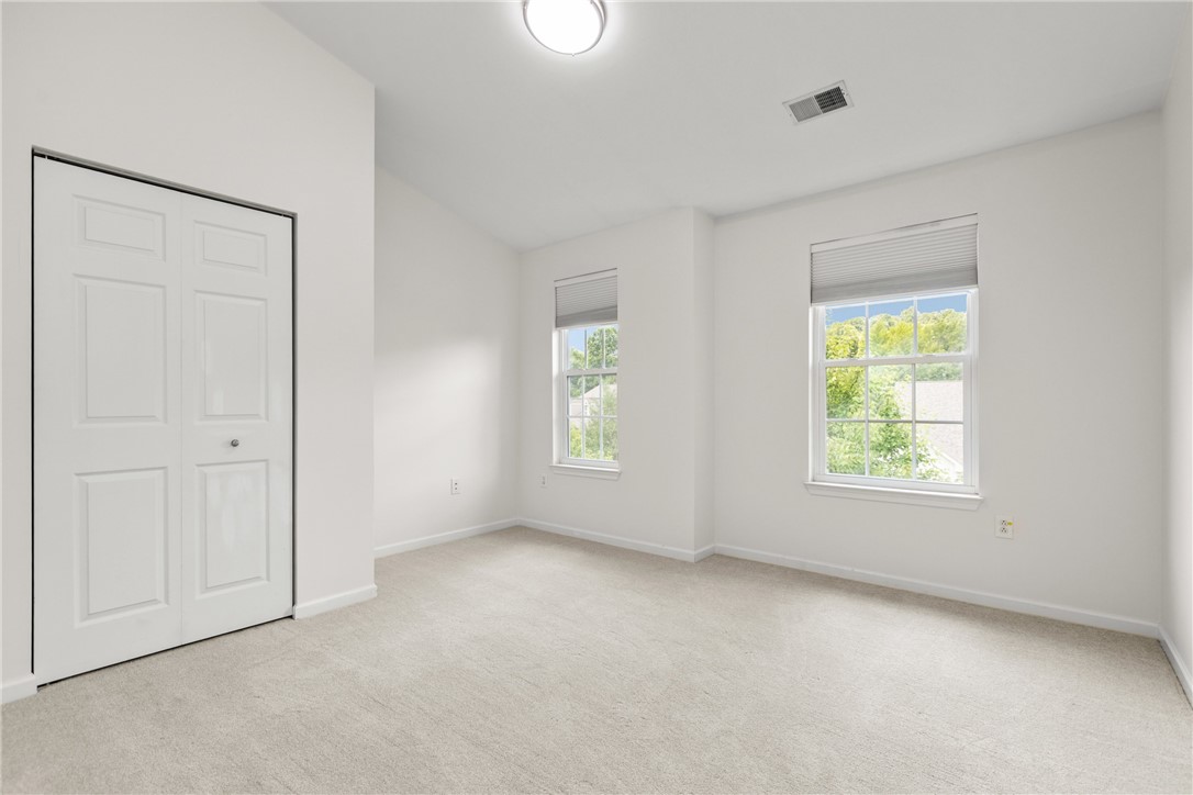 106 Broadstone Dr
