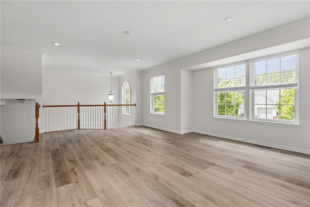 106 Broadstone Dr