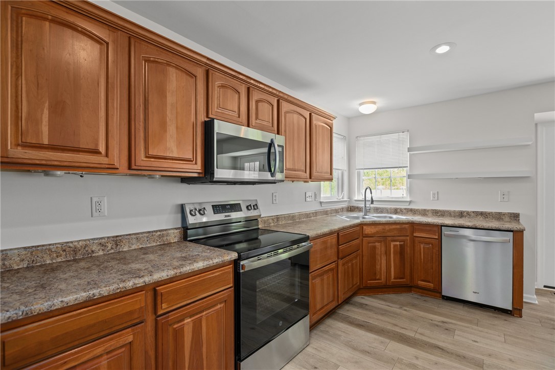 106 Broadstone Dr