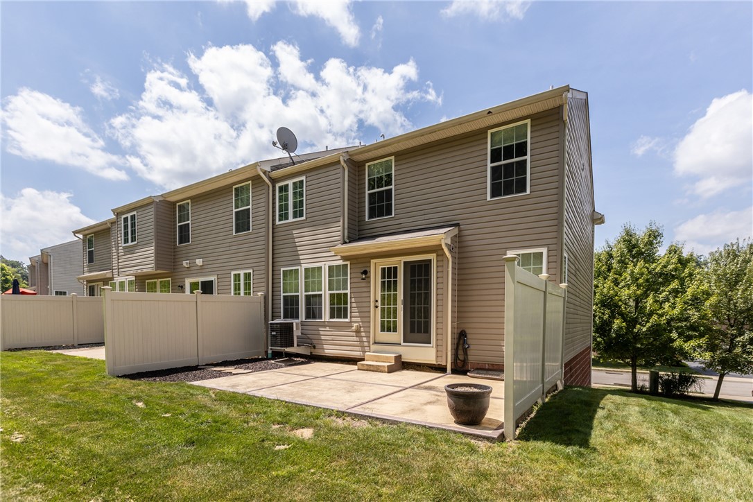 106 Broadstone Dr