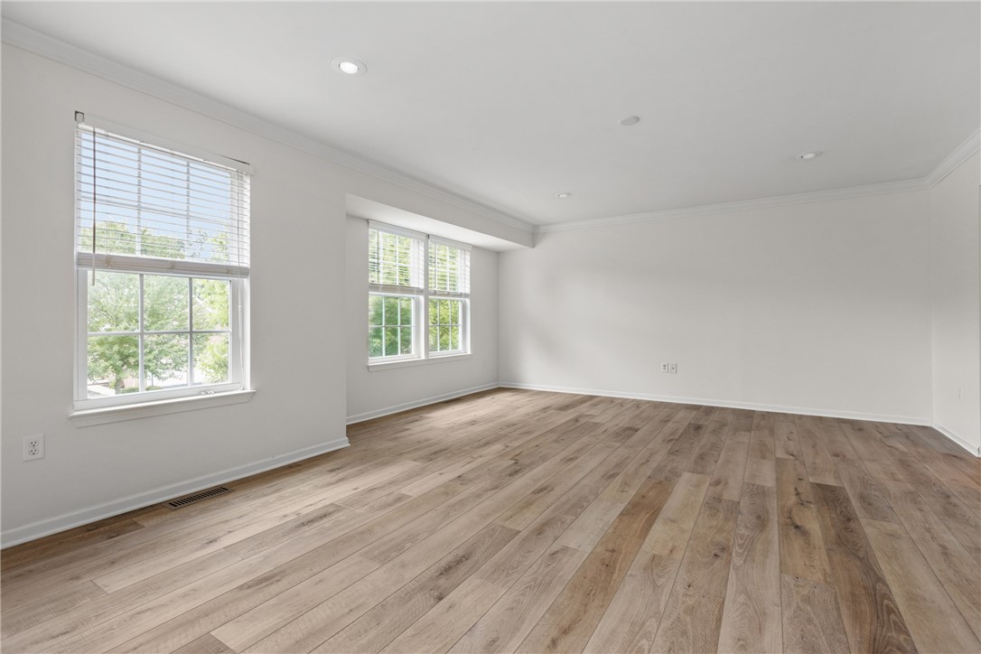 106 Broadstone Dr