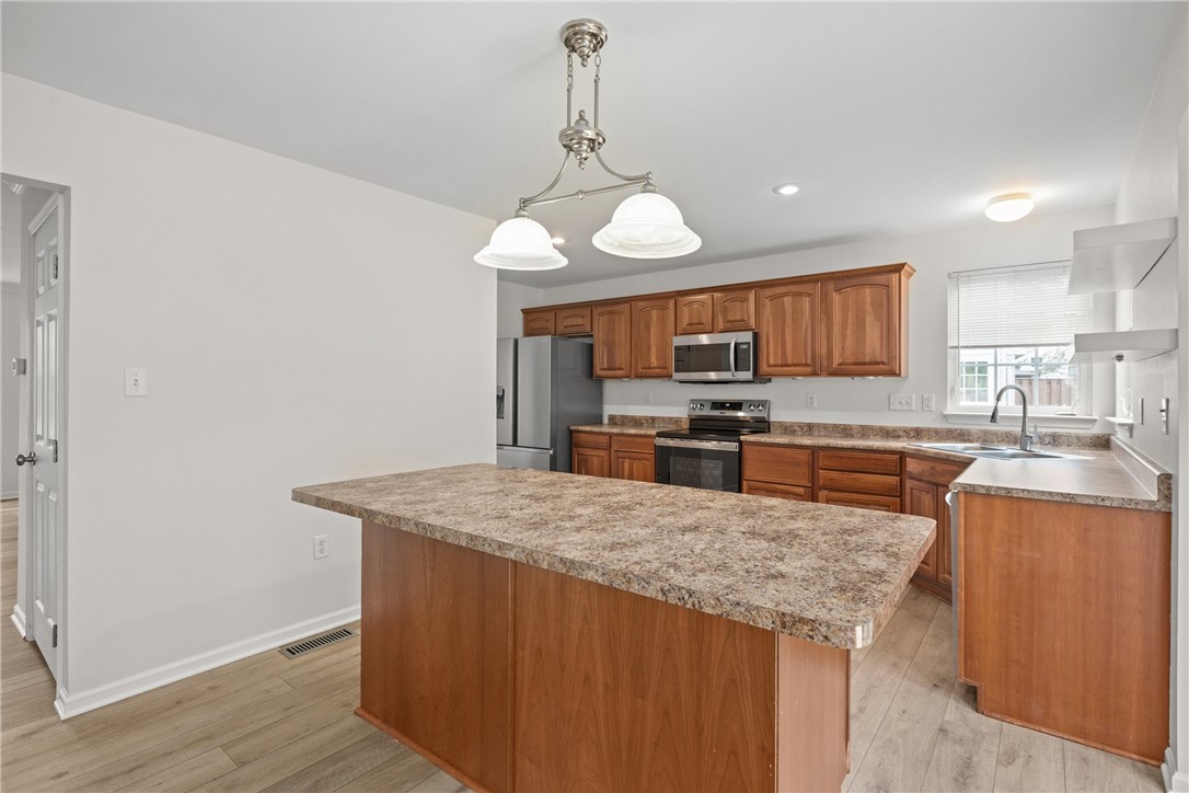 106 Broadstone Dr