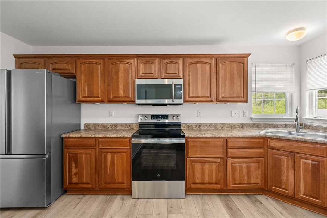 106 Broadstone Dr