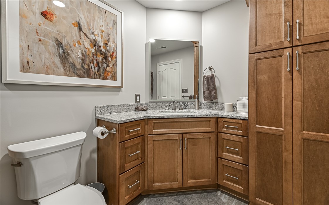 208 Adams Pointe Blvd 6