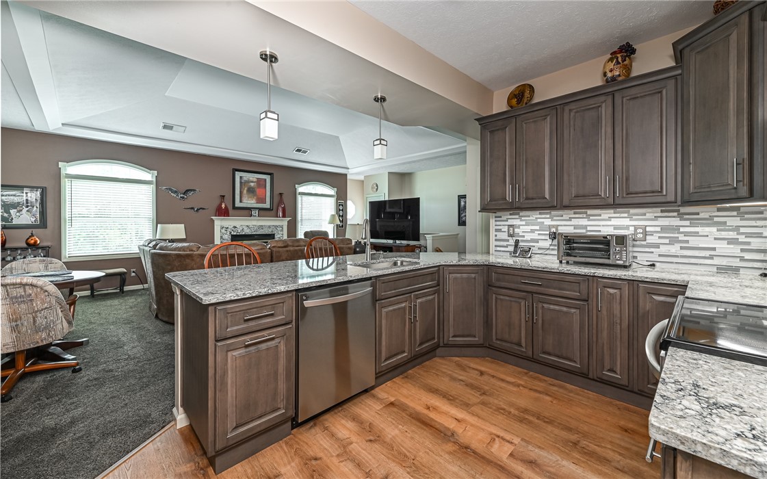 208 Adams Pointe Blvd 6