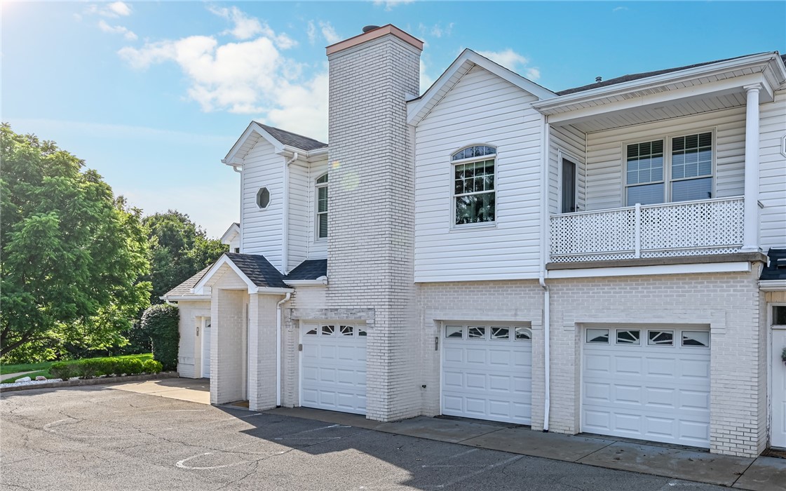 208 Adams Pointe Blvd 6