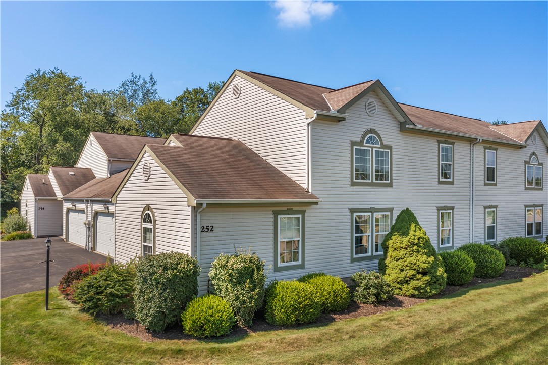 252 Huckleberry Ct