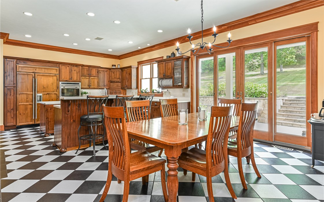 161 Pine Hill Way